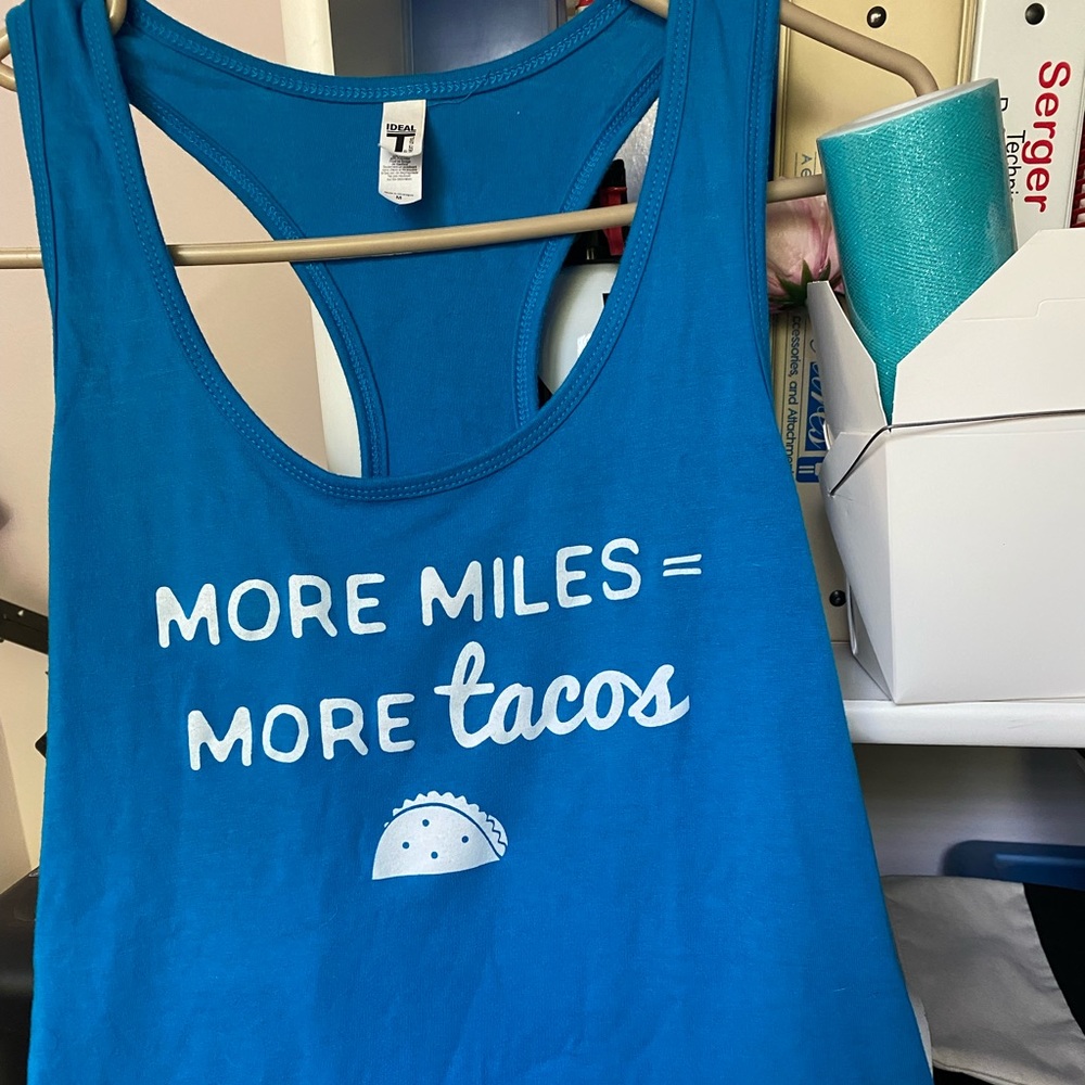 Medium, tank top